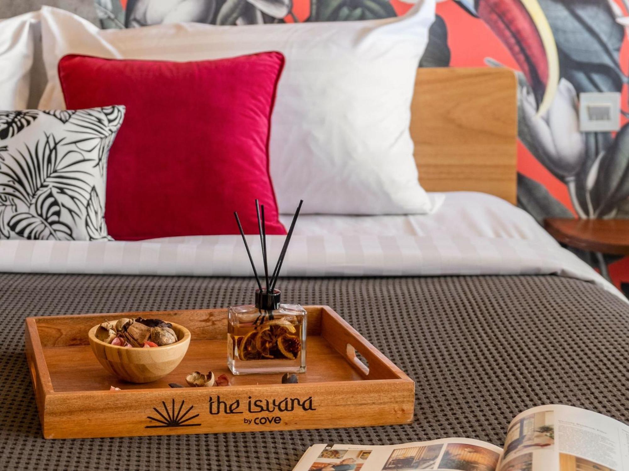 The Isvara By Cove Seminyak Buitenkant foto