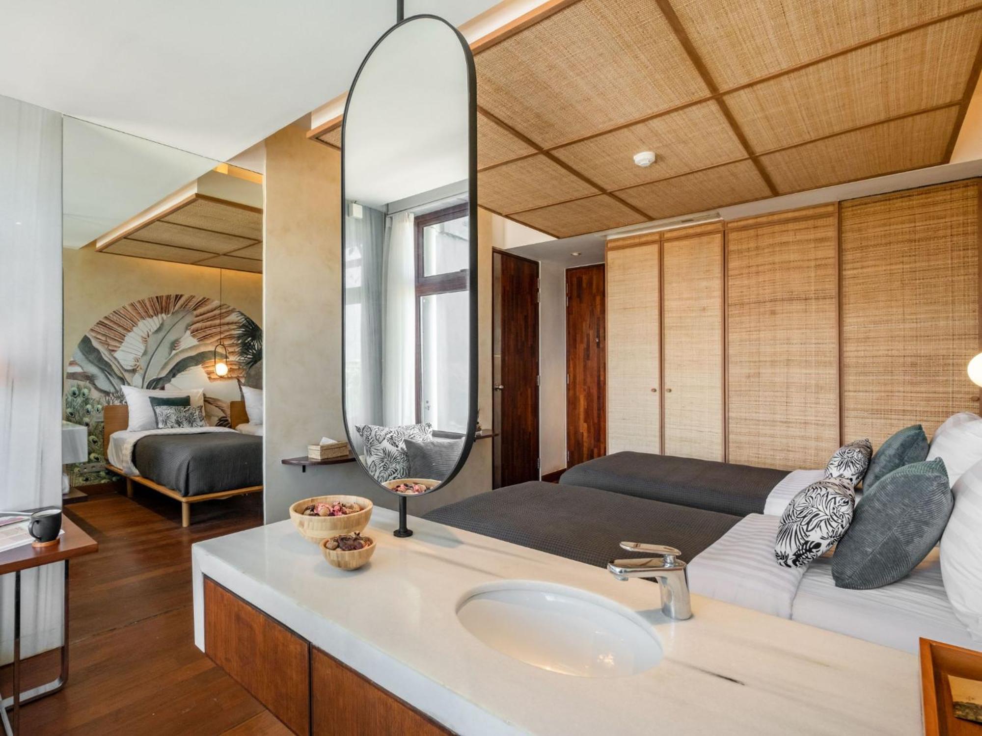 The Isvara By Cove Seminyak Buitenkant foto
