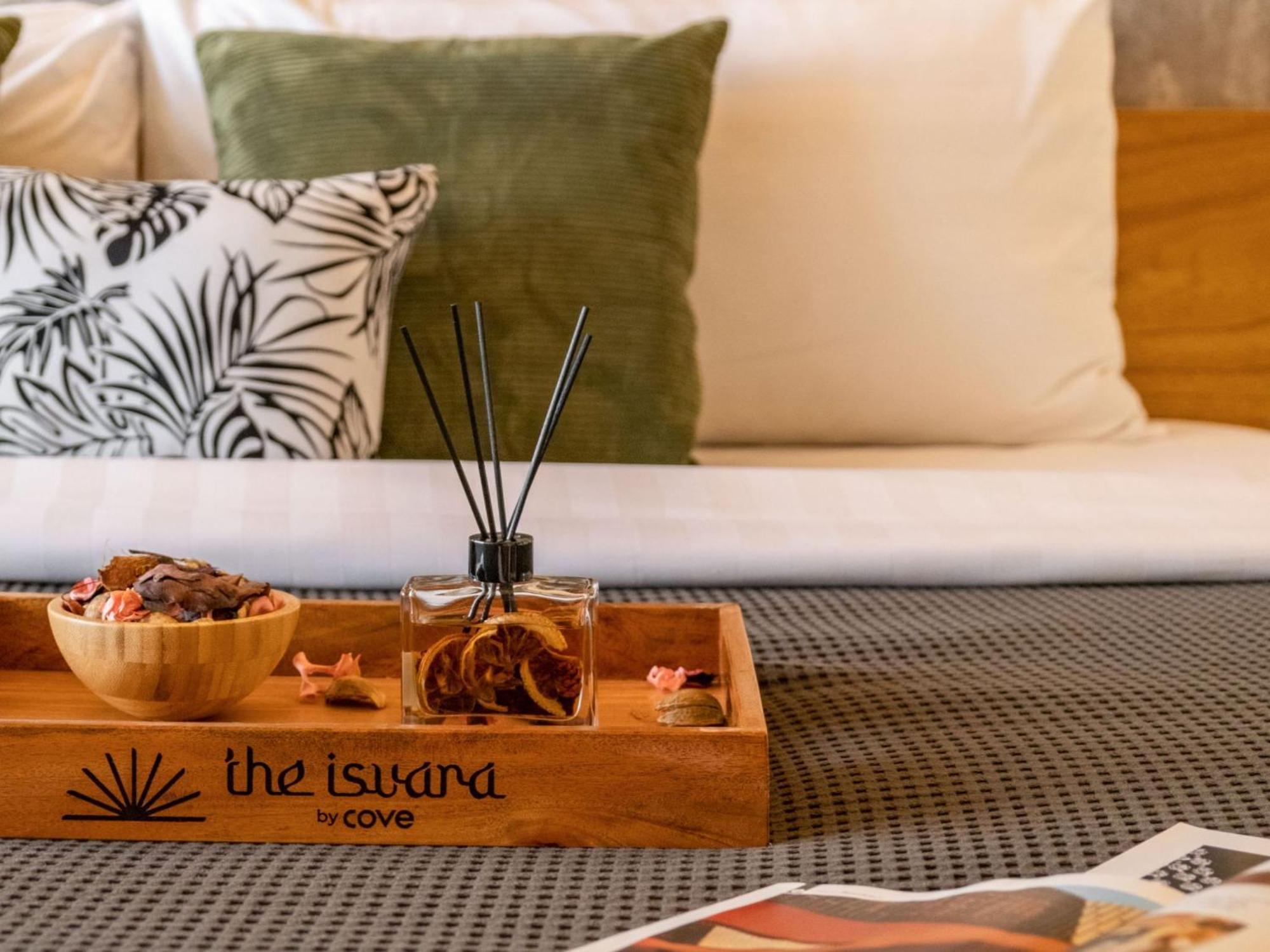 The Isvara By Cove Seminyak Buitenkant foto